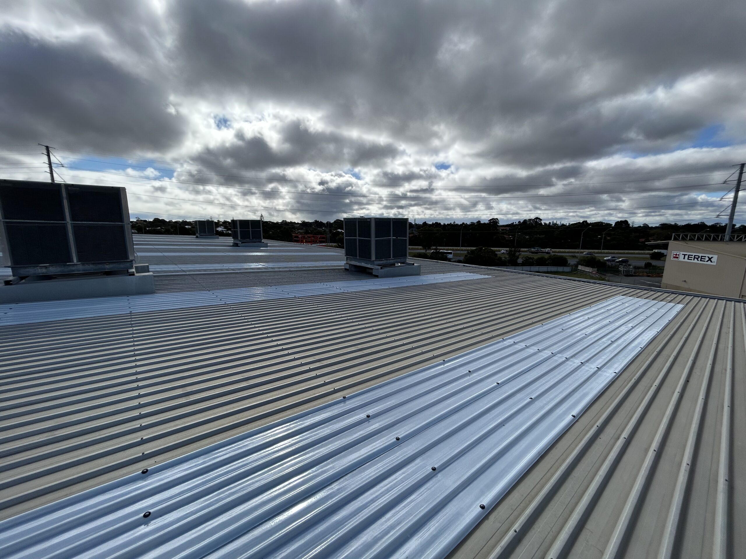 Commercial roof replacement project